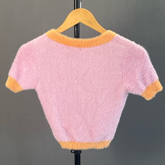 Cropped. Short Sleeve. Pink & Orange. Button Down. - Picture 2 of 3